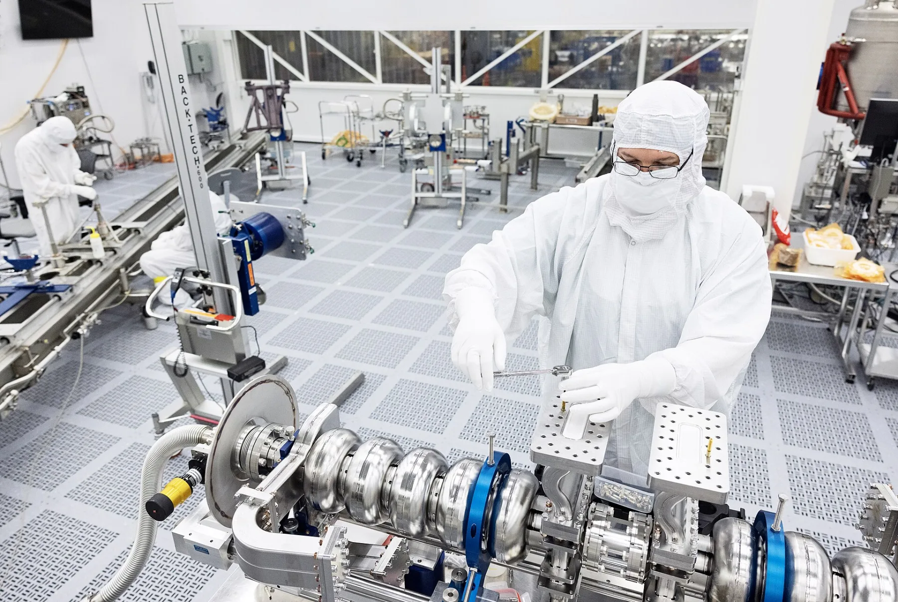 Semiconductor wafer and engineering environment